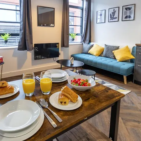 Modern 1-bed In Birmingham's Jewellery Quarter Apartment