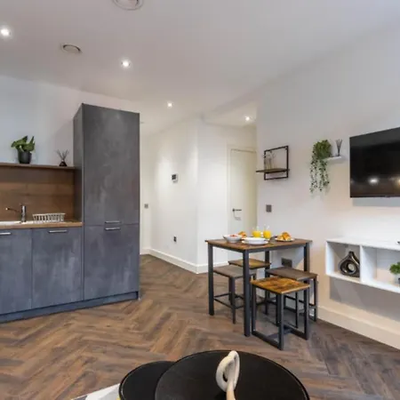 Apartment Modern 1-bed In Birmingham's Jewellery Quarter